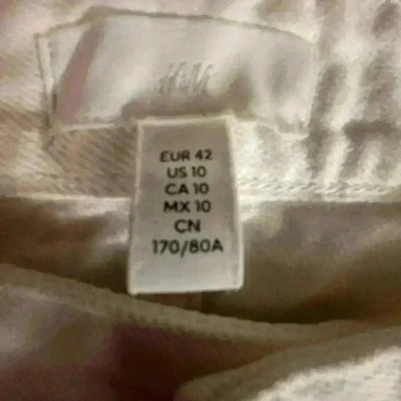 HNM white jeans size 10. EUC J8 - Picture 3 of 3